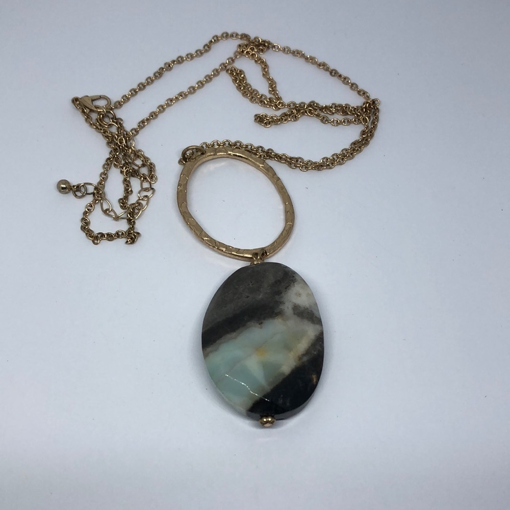 Gold tone chain large natural stone/gemstone pendant necklace extra long.